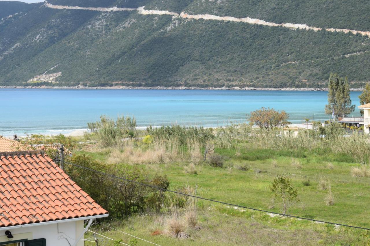 Ammos & Thalassa Vasiliki  Bagian luar foto